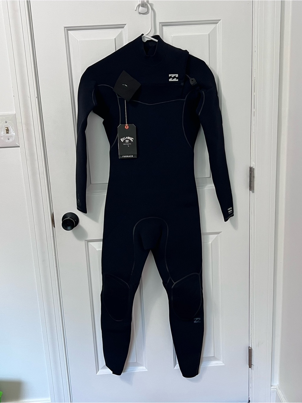 Billabong Mens Furnace 3/2 full wetsuit chest zip size Small